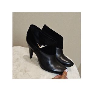 NWOT Coach Annika Black Leather Heels Size 9.5